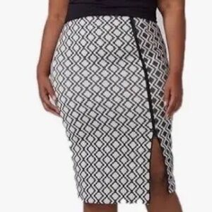 Lane Bryant Black and White Patterned Pencil Skirt